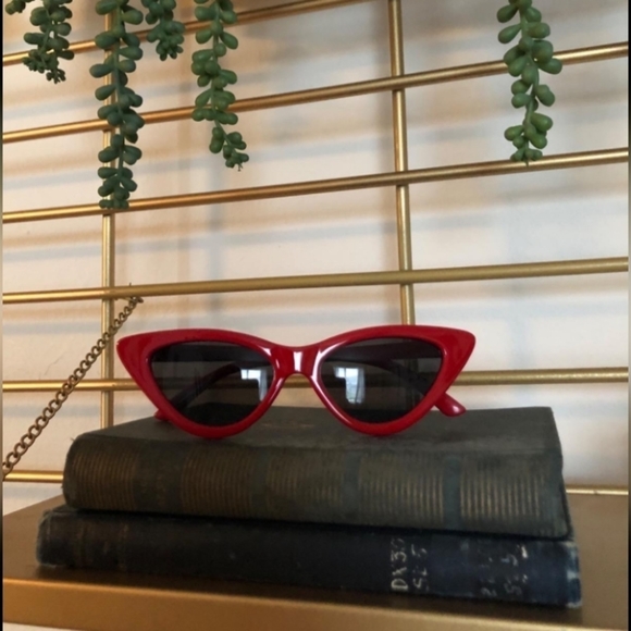 Sale! New Trendy Classic Retro Vintage Cat Eye UV Protection Sungalsses Sunnies - Picture 10 of 15